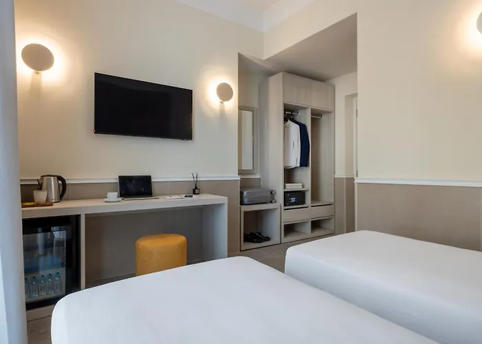 Astoria Garden Hotel