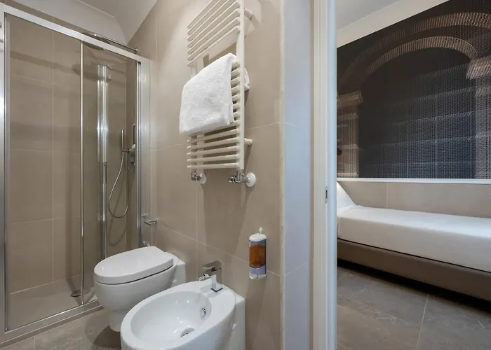 Astoria Garden Hotel 3*
