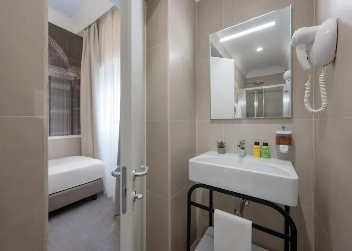 Otel Astoria Garden 3*