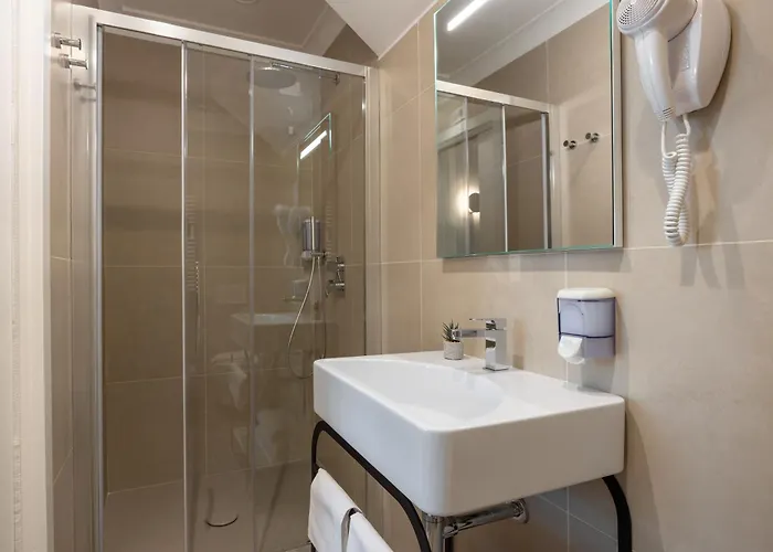 Astoria Garden 3*