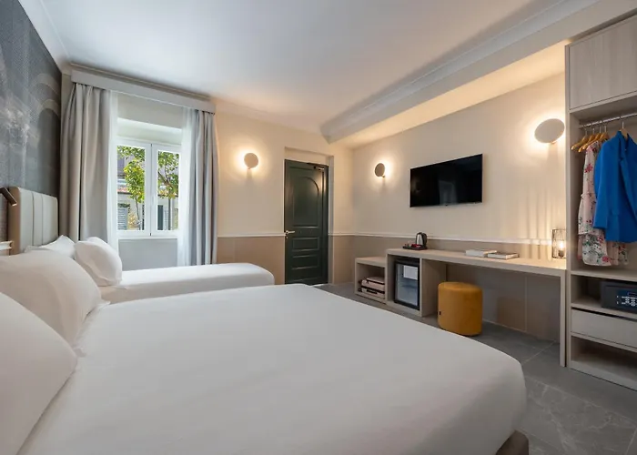 Astoria Garden Hotel