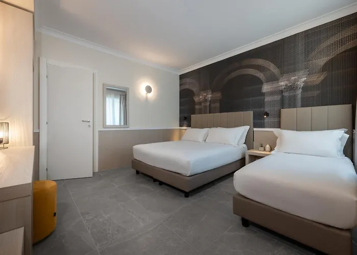Astoria Garden Hotel 3*
